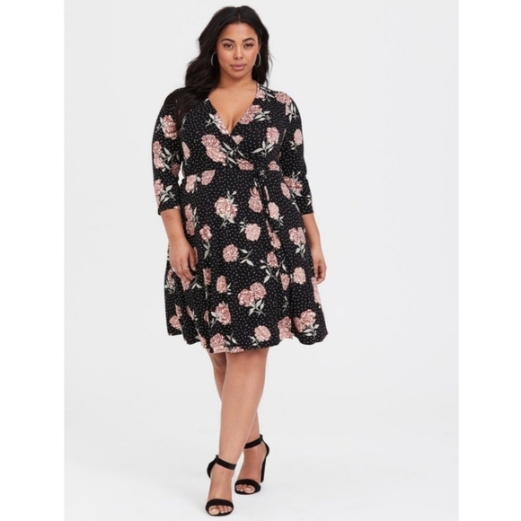 Torrid Floral Dot Jersey Knit Wrap Dress Knee Length V-Neck Women's Plus 1X EUC - Picture 1 of 11